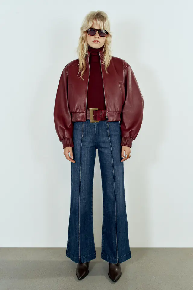 Zara: Kurze Bomberjacke mit Schulterpolstern, әйелдер күртешесі