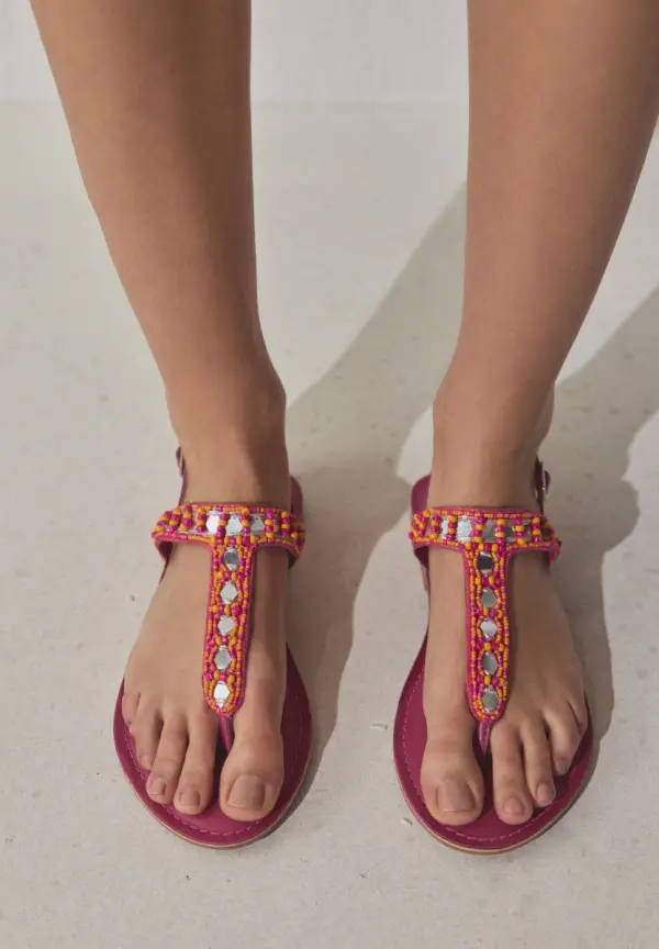 Next REGULAR FIT - FOREVER COMFORT® TOE THONG EMBELLISHED SANDALS . - T-bar sandals - фото товара
