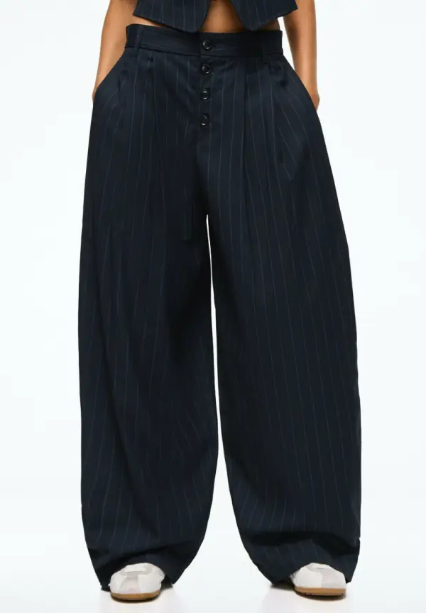 Bershka SIDE-PLEAT TROUSERS - TROUSERS - Trousers - фото товара