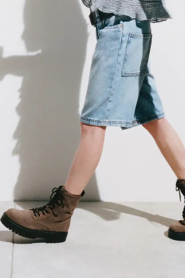 SCHNUeRSTIEFEL AUS LEDER - фото товара