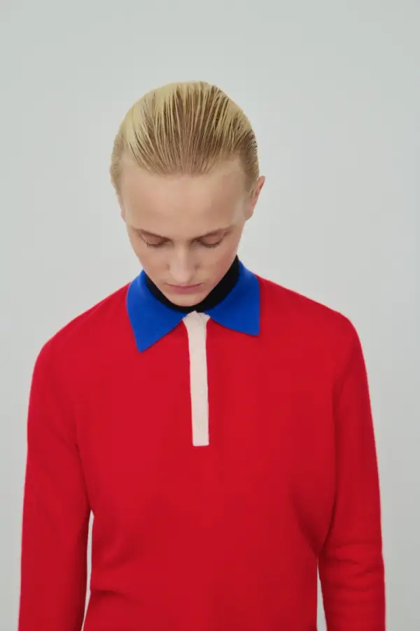 Polo-Pullover aus extraweicher Wolle mit Materialkombination am Kragen - фото товара