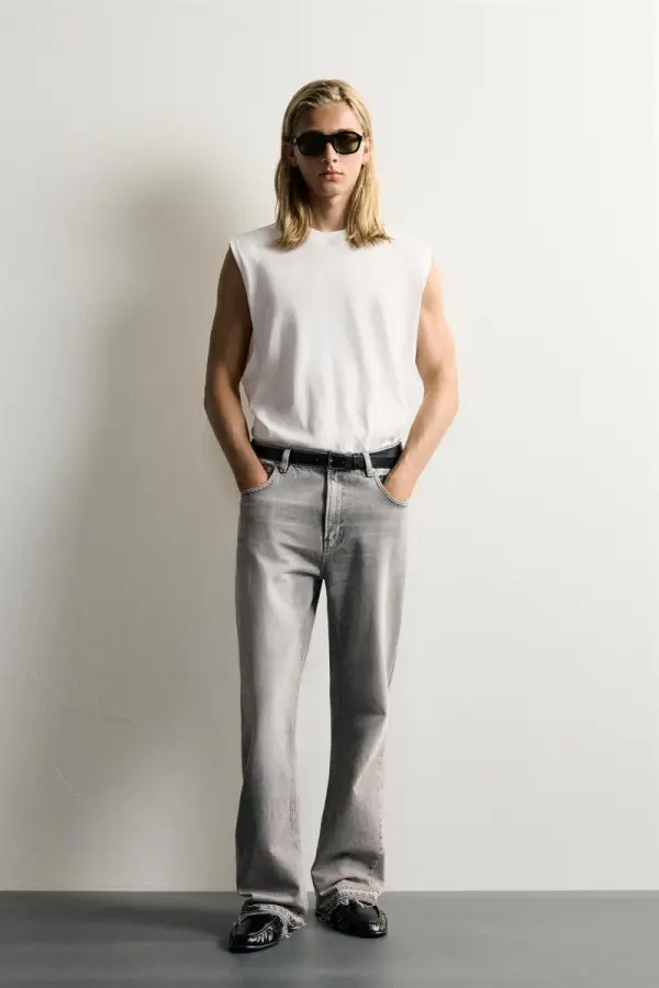 FLARE FIT JEANS - фото товара