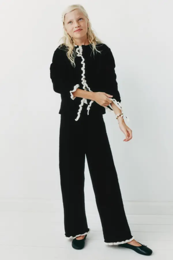 WIDE-LEG-HOSE MIT KONTRASTRUeSCHEN - фото товара