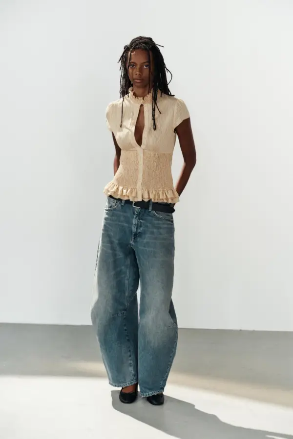 BLUSE MIT WABENMUSTER RUeSCHEN UND STREIFEN - фото товара