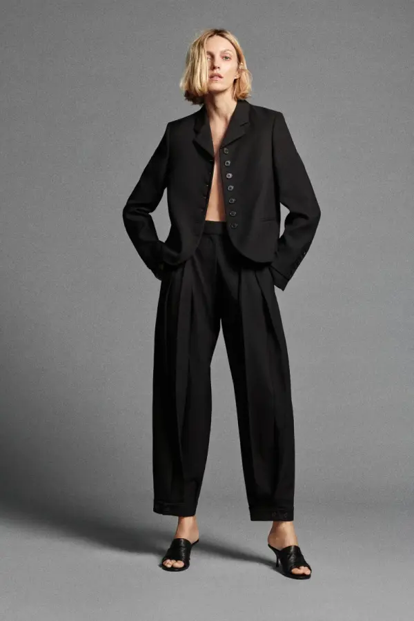 GERADER BLAZER MIT KNOePFEN ZW COLLECTION - фото товара