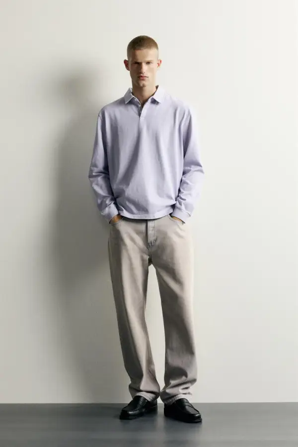 SWEATSHIRT IM REGULAR-FIT MIT KRAGEN - фото товара