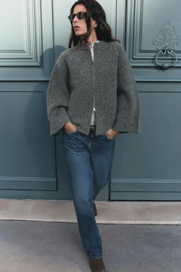 STRICKJACKE MIT WEITEN AeRMELN - фото товара