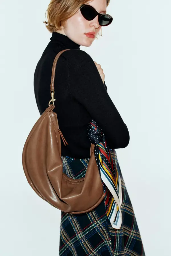 OVALE SCHULTERTASCHE - фото товара