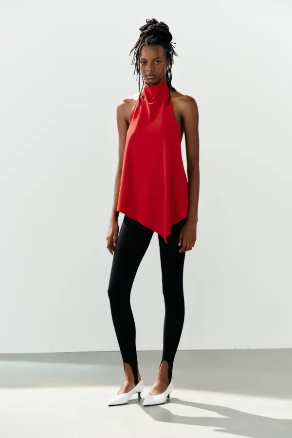 ASYMMETRISCHES NECKHOLDER-TOP - фото товара