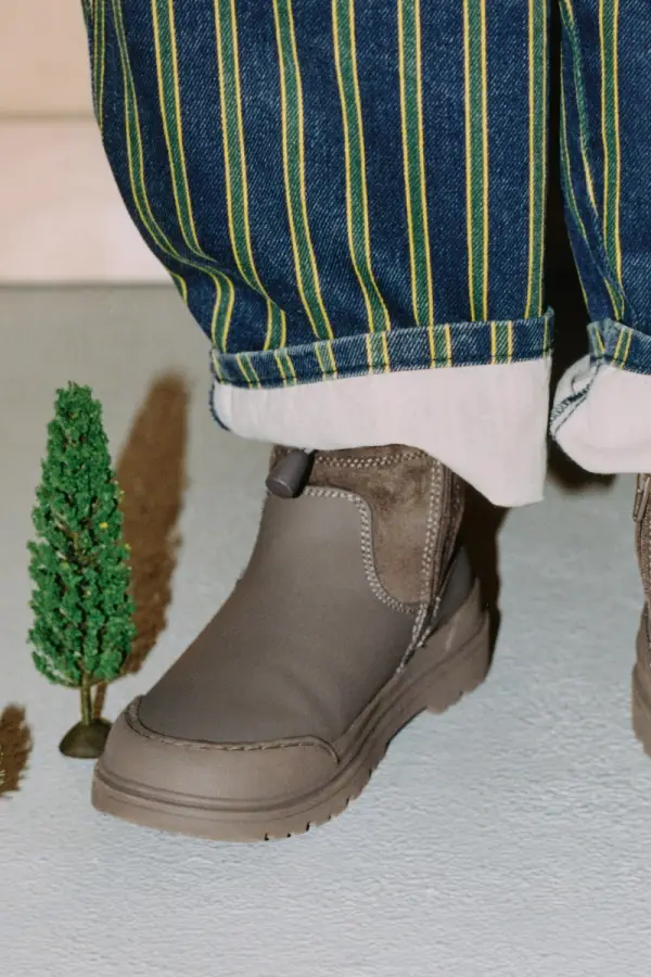 STIEFELETTE AUS MATERIALKOMBINATION - фото товара