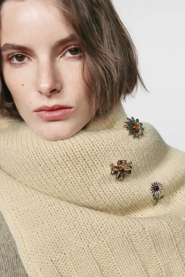 PACK OF 3 FLOWER BROOCHES - фото товара