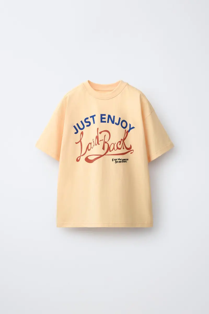 T-SHIRT MIT SCHRIFTZUG - Hellorange - Каталогеру: заказать в России с доставкой из Европы