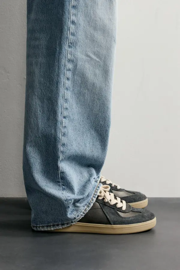 SNEAKER IM RETRO-STIL - фото товара