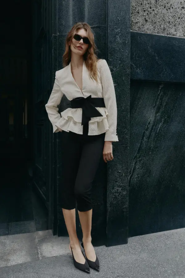 BLAZER MIT VOLANTS UND GUeRTEL - фото товара
