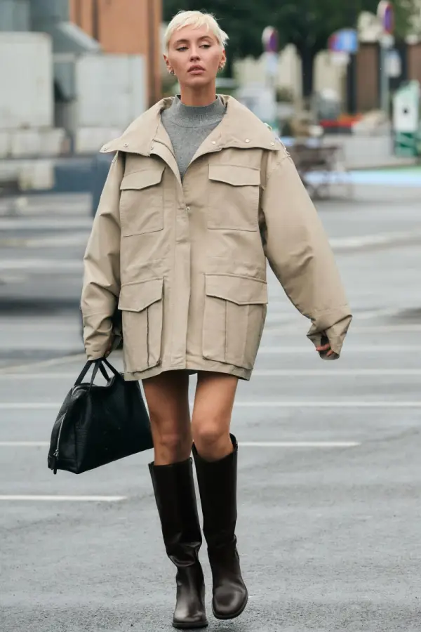 JACKE MIT STEHKRAGEN UND TASCHEN - фото товара